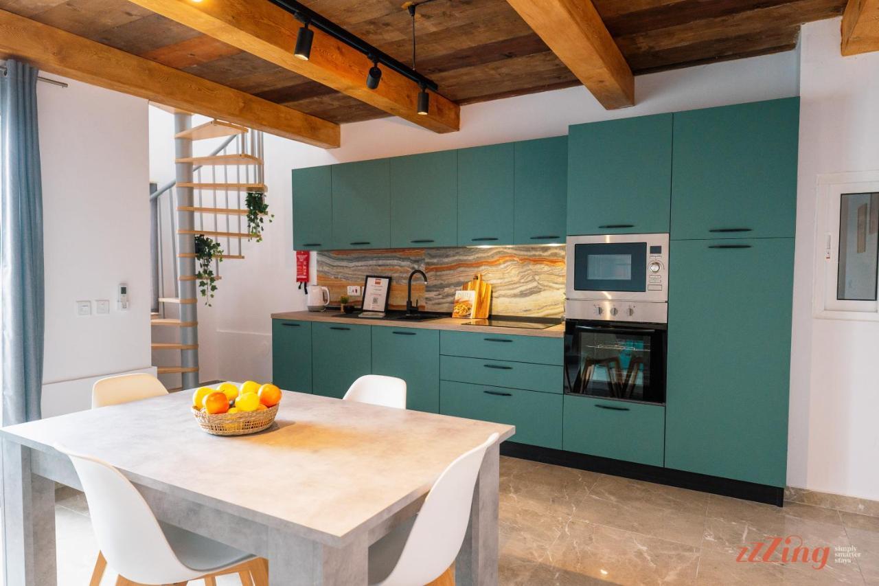 Seashore Stays - Stunning Apartments Right By The Sea St. Paul's Bay Exterior photo