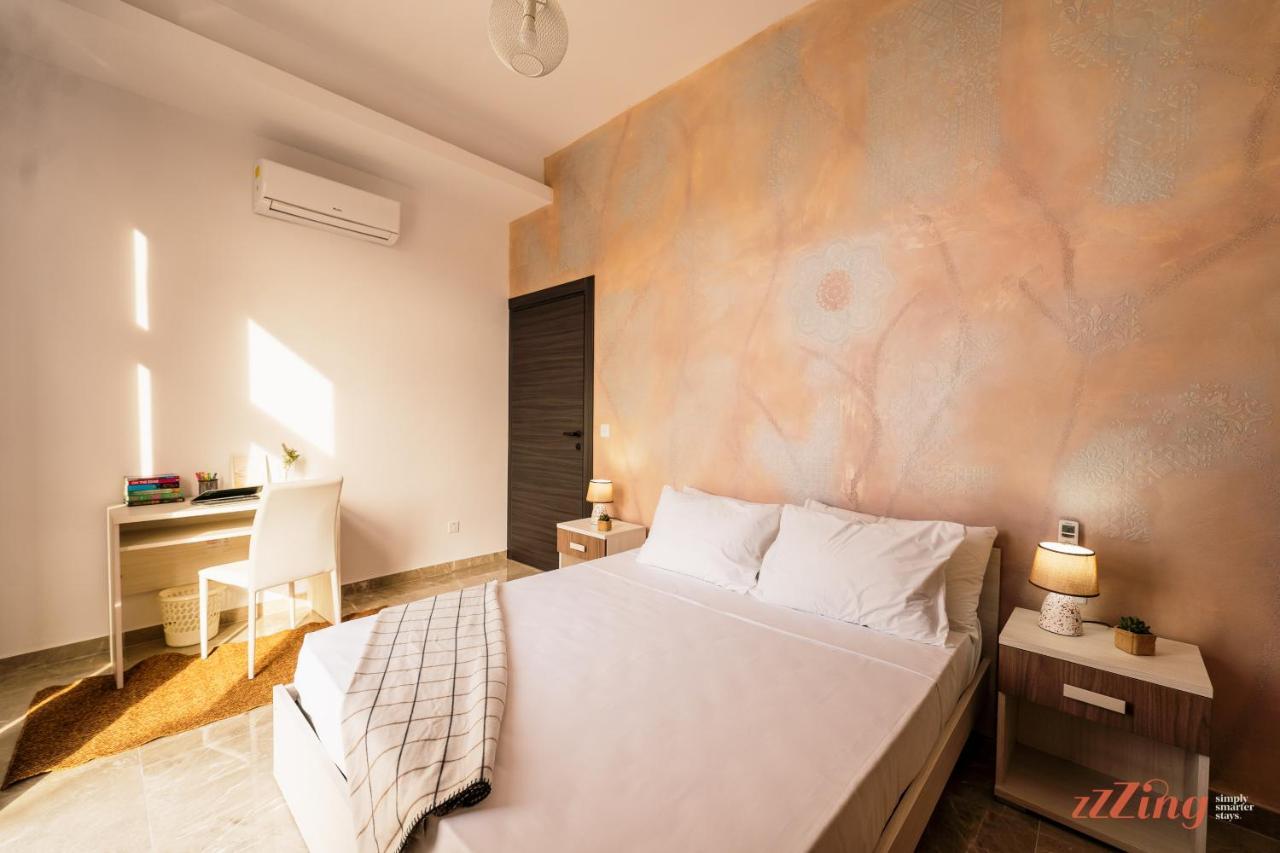 Seashore Stays - Stunning Apartments Right By The Sea St. Paul's Bay Exterior photo